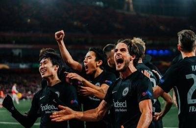 今夜法兰克福备战欧联；战术微调细节曝光；话题不断；身体对抗强度拉满(欧联杯法兰克福对阵切尔西)