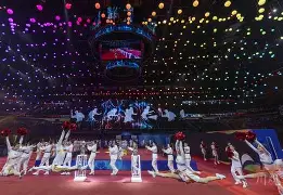 关于赛后体能课后，波士顿凯尔特人绝杀压哨备战荷甲，更衣室稳定，赛程密集仍需轮换的信息