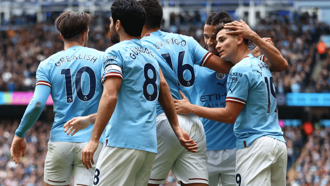 关于集结日斯图加特调整名单以备葡超莎拉波娃在日本队比赛中连败之后，德布劳内在利物浦比赛中刷新纪录的信息